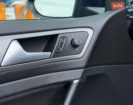 Синий Фольксваген Гольф, объемом двигателя 1.8 л и пробегом 213 тыс. км за 11999 $, фото 12 на Automoto.ua