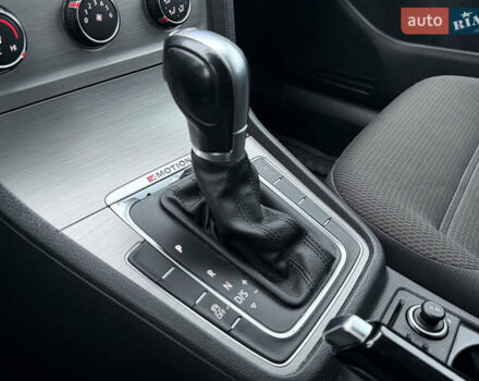 Синий Фольксваген Гольф, объемом двигателя 1.8 л и пробегом 213 тыс. км за 11999 $, фото 31 на Automoto.ua