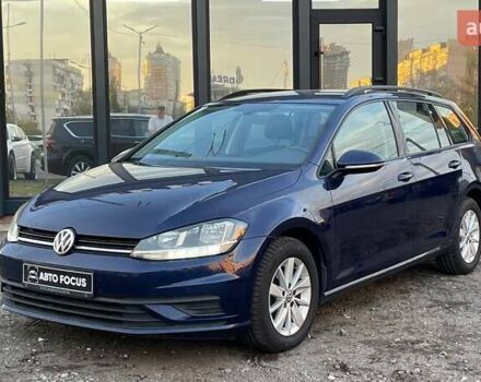 Синий Фольксваген Гольф, объемом двигателя 1.6 л и пробегом 239 тыс. км за 12990 $, фото 2 на Automoto.ua