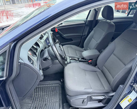 Синий Фольксваген Гольф, объемом двигателя 1.8 л и пробегом 213 тыс. км за 11999 $, фото 13 на Automoto.ua