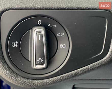 Синій Фольксваген Гольф, об'ємом двигуна 1.6 л та пробігом 176 тис. км за 15450 $, фото 13 на Automoto.ua