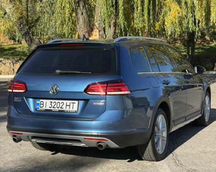 Синий Фольксваген Гольф, объемом двигателя 1.8 л и пробегом 114 тыс. км за 15500 $, фото 2 на Automoto.ua