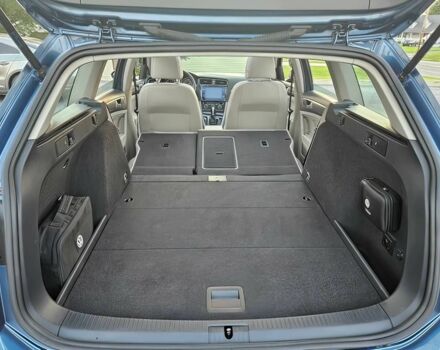 Синий Фольксваген Гольф, объемом двигателя 1.8 л и пробегом 35 тыс. км за 9100 $, фото 13 на Automoto.ua