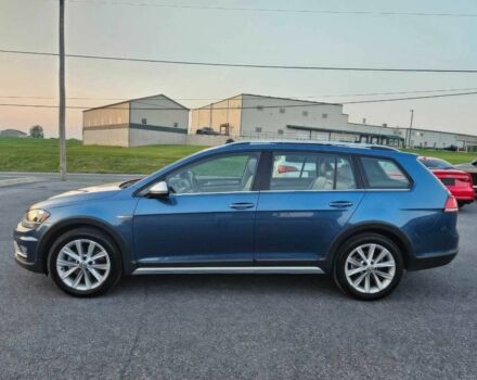 Синій Фольксваген Гольф, об'ємом двигуна 1.8 л та пробігом 31 тис. км за 8000 $, фото 3 на Automoto.ua