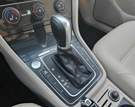 Синий Фольксваген Гольф, объемом двигателя 1.8 л и пробегом 35 тыс. км за 9100 $, фото 10 на Automoto.ua