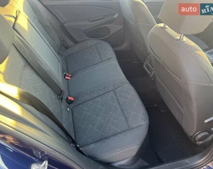 Синій Фольксваген Гольф, об'ємом двигуна 1.97 л та пробігом 200 тис. км за 20000 $, фото 25 на Automoto.ua