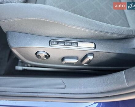 Синій Фольксваген Гольф, об'ємом двигуна 1.97 л та пробігом 200 тис. км за 20000 $, фото 21 на Automoto.ua