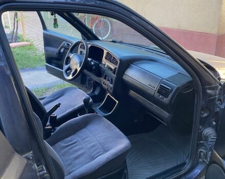 Синій Фольксваген Гольф, об'ємом двигуна 1.8 л та пробігом 300 тис. км за 1500 $, фото 6 на Automoto.ua