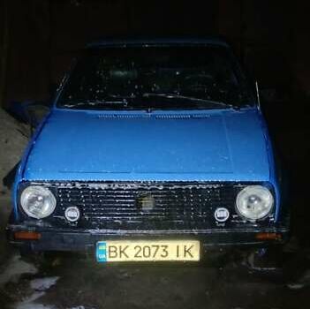 Синій Фольксваген Гольф, об'ємом двигуна 1.6 л та пробігом 100 тис. км за 1000 $, фото 1 на Automoto.ua