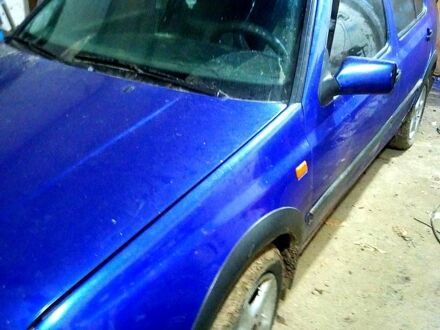 Фольксваген Гольф 1993 в Полтаве на Automoto.ua Синий Фольксваген Гольф, объемом двигателя 18 л и пробегом 250 тыс. км за 2000 $, фото 1 на Automoto.ua