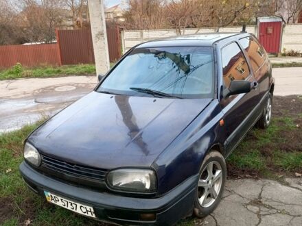 Синий Фольксваген Гольф, объемом двигателя 1.8 л и пробегом 1000 тыс. км за 1650 $, фото 1 на Automoto.ua