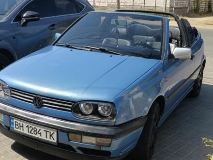 Синий Фольксваген Гольф, объемом двигателя 1.8 л и пробегом 130 тыс. км за 3000 $, фото 1 на Automoto.ua