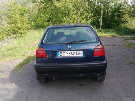 Фольксваген Гольф 1994 у Львові на Automoto.ua Синій Фольксваген Гольф, об'ємом двигуна 1.4 л та пробігом 120 тис. км за 1500 $, фото 1 на Automoto.ua
