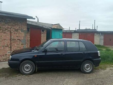 Фольксваген Гольф 1995 в Хмельницком на Automoto.ua Синий Фольксваген Гольф, объемом двигателя 1.39 л и пробегом 143 тыс. км за 2100 $, фото 1 на Automoto.ua