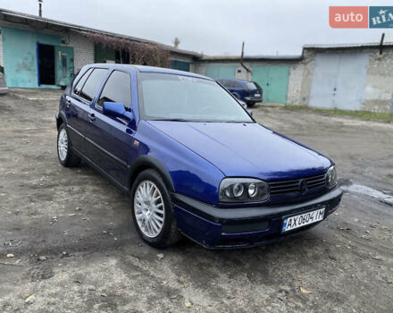 Синий Фольксваген Гольф, объемом двигателя 1.98 л и пробегом 250 тыс. км за 2200 $, фото 1 на Automoto.ua