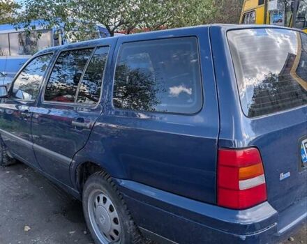 Синий Фольксваген Гольф, объемом двигателя 1.9 л и пробегом 300 тыс. км за 2500 $, фото 1 на Automoto.ua