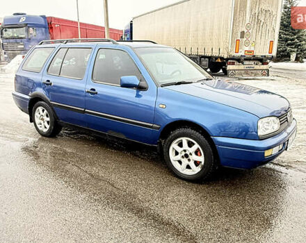 Синий Фольксваген Гольф, объемом двигателя 1.78 л и пробегом 268 тыс. км за 2499 $, фото 1 на Automoto.ua