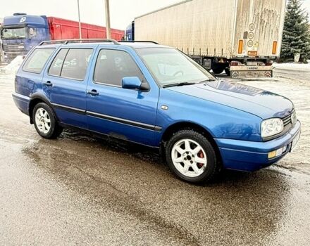 Синий Фольксваген Гольф, объемом двигателя 1.78 л и пробегом 245 тыс. км за 2399 $, фото 1 на Automoto.ua