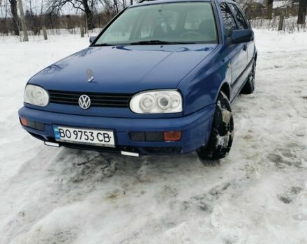 Синий Фольксваген Гольф, объемом двигателя 1.4 л и пробегом 255 тыс. км за 2250 $, фото 1 на Automoto.ua