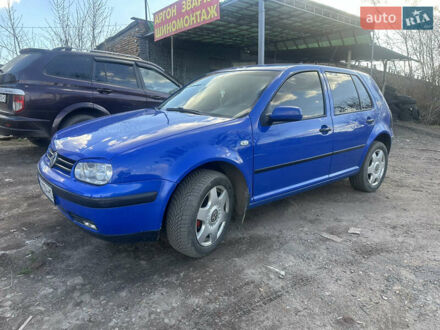 Синий Фольксваген Гольф, объемом двигателя 1.39 л и пробегом 255 тыс. км за 2950 $, фото 1 на Automoto.ua