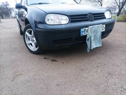 Синий Фольксваген Гольф, объемом двигателя 1.4 л и пробегом 349 тыс. км за 2400 $, фото 1 на Automoto.ua