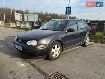 Синий Фольксваген Гольф, объемом двигателя 1.39 л и пробегом 247 тыс. км за 2850 $, фото 1 на Automoto.ua