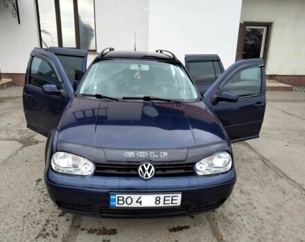 Синий Фольксваген Гольф, объемом двигателя 1.6 л и пробегом 200 тыс. км за 3400 $, фото 1 на Automoto.ua