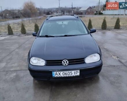 Синий Фольксваген Гольф, объемом двигателя 1.39 л и пробегом 349 тыс. км за 2900 $, фото 1 на Automoto.ua