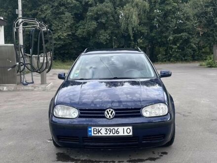 Синий Фольксваген Гольф, объемом двигателя 1.9 л и пробегом 448 тыс. км за 4700 $, фото 1 на Automoto.ua