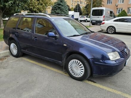 Синий Фольксваген Гольф, объемом двигателя 1.9 л и пробегом 321 тыс. км за 3000 $, фото 1 на Automoto.ua