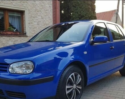Синий Фольксваген Гольф, объемом двигателя 1.4 л и пробегом 289 тыс. км за 1800 $, фото 1 на Automoto.ua