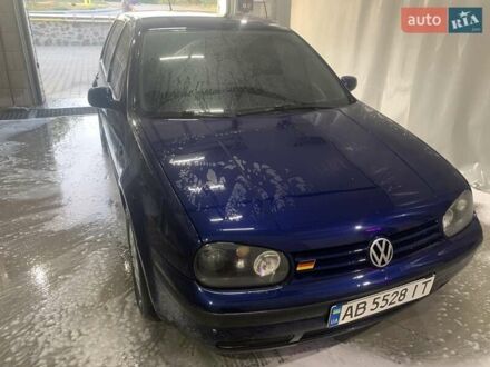 Синий Фольксваген Гольф, объемом двигателя 1.6 л и пробегом 250 тыс. км за 4300 $, фото 1 на Automoto.ua