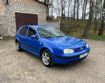 Синий Фольксваген Гольф, объемом двигателя 1.4 л и пробегом 299 тыс. км за 3350 $, фото 1 на Automoto.ua