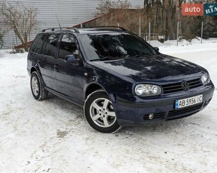 Синій Фольксваген Гольф, об'ємом двигуна 1.39 л та пробігом 218 тис. км за 3750 $, фото 1 на Automoto.ua