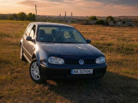 Синий Фольксваген Гольф, объемом двигателя 1.39 л и пробегом 203 тыс. км за 4100 $, фото 1 на Automoto.ua