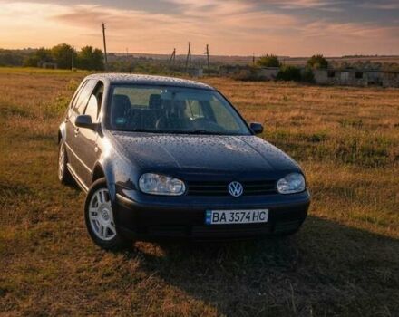 Синий Фольксваген Гольф, объемом двигателя 1.39 л и пробегом 203 тыс. км за 4100 $, фото 1 на Automoto.ua