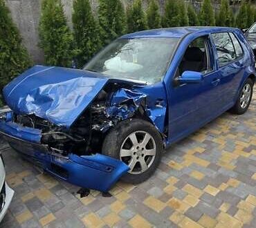 Синий Фольксваген Гольф, объемом двигателя 1.59 л и пробегом 200 тыс. км за 1500 $, фото 1 на Automoto.ua