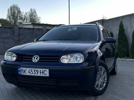 Фольксваген Гольф 2000 у Березне на Automoto.ua Синій Фольксваген Гольф, об'ємом двигуна 1.6 л та пробігом 260 тис. км за 3500 $, фото 1 на Automoto.ua