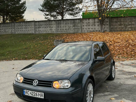 Синий Фольксваген Гольф, объемом двигателя 1.9 л и пробегом 326 тыс. км за 4800 $, фото 1 на Automoto.ua