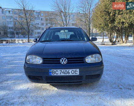 Синій Фольксваген Гольф, об'ємом двигуна 1.6 л та пробігом 300 тис. км за 3300 $, фото 1 на Automoto.ua
