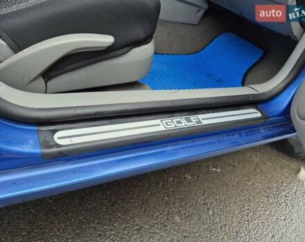Синий Фольксваген Гольф, объемом двигателя 1.39 л и пробегом 232 тыс. км за 3500 $, фото 1 на Automoto.ua