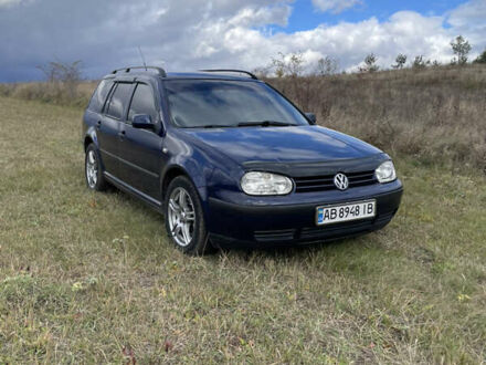 Фольксваген Гольф 2000 у Томашполе на Automoto.ua Синій Фольксваген Гольф, об'ємом двигуна 1.6 л та пробігом 260 тис. км за 4300 $, фото 1 на Automoto.ua