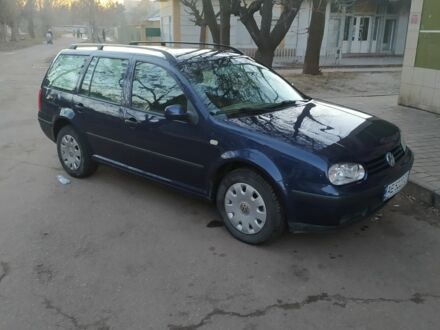 Фольксваген Гольф 2000 в Павлограде на Automoto.ua Синий Фольксваген Гольф, объемом двигателя 1.6 л и пробегом 350 тыс. км за 3800 $, фото 1 на Automoto.ua