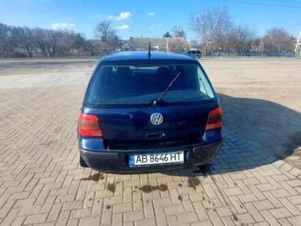 Синий Фольксваген Гольф, объемом двигателя 1.6 л и пробегом 220 тыс. км за 2999 $, фото 1 на Automoto.ua