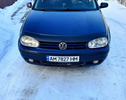 Синий Фольксваген Гольф, объемом двигателя 1.7 л и пробегом 350 тыс. км за 3500 $, фото 1 на Automoto.ua