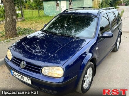 Синий Фольксваген Гольф, объемом двигателя 1.6 л и пробегом 340 тыс. км за 3350 $, фото 1 на Automoto.ua