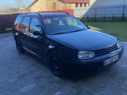 Синий Фольксваген Гольф, объемом двигателя 1.6 л и пробегом 205 тыс. км за 2400 $, фото 1 на Automoto.ua
