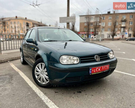 Синій Фольксваген Гольф, об'ємом двигуна 1.39 л та пробігом 218 тис. км за 4700 $, фото 1 на Automoto.ua
