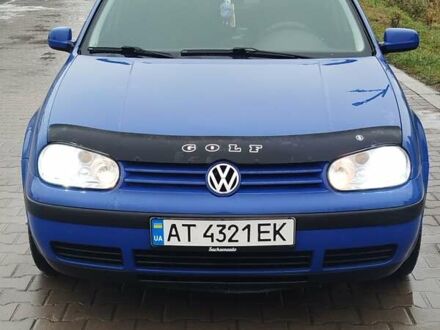 Синий Фольксваген Гольф, объемом двигателя 1.6 л и пробегом 270 тыс. км за 3750 $, фото 1 на Automoto.ua