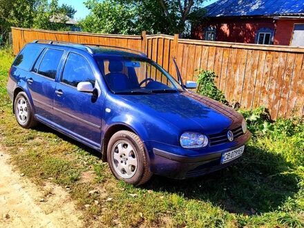 Фольксваген Гольф 2001 в Чернигове на Automoto.ua Синий Фольксваген Гольф, объемом двигателя 1.6 л и пробегом 303 тыс. км за 4400 $, фото 1 на Automoto.ua
